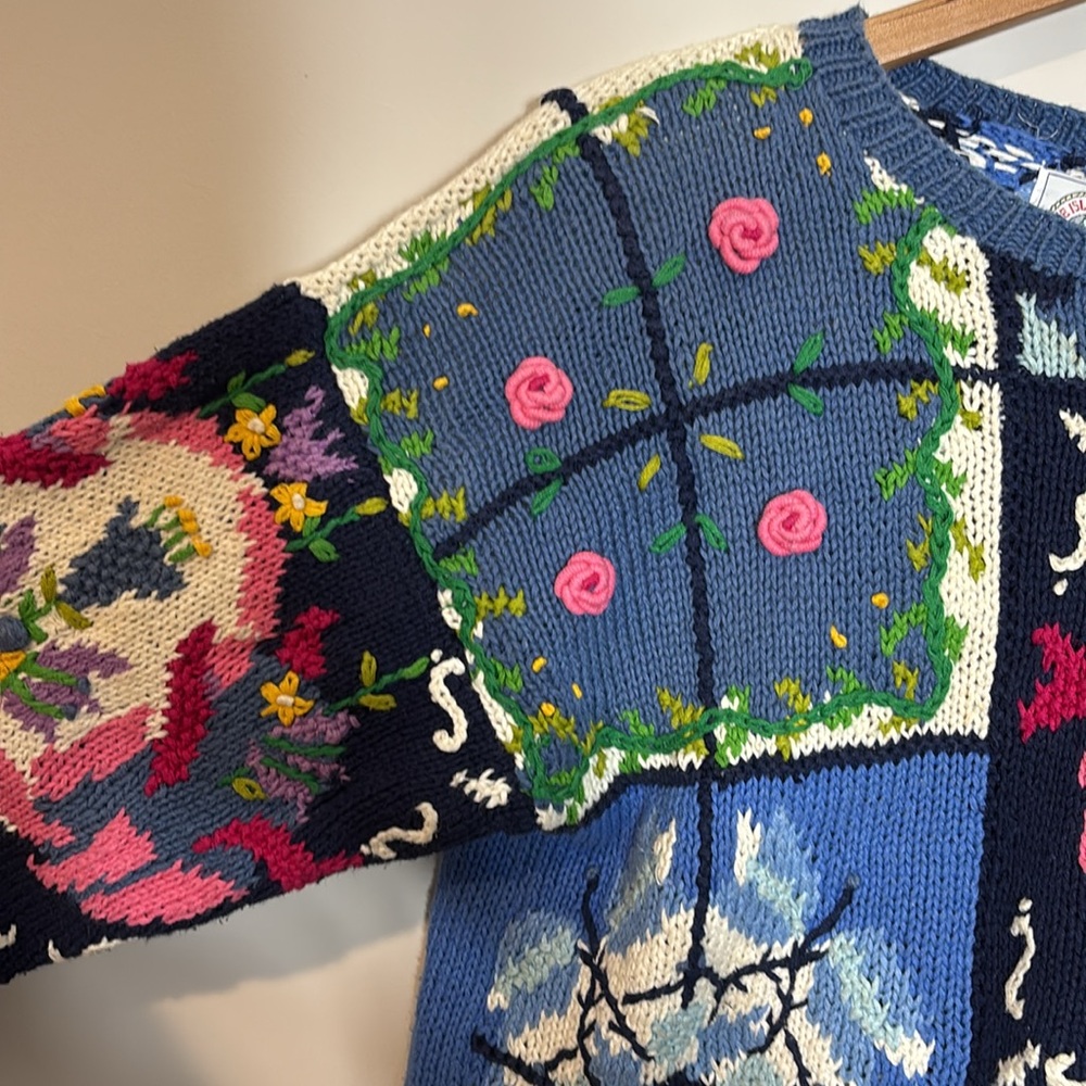 Vintage Cape Isle Knitters Floral Sweater - Picture 2 of 5